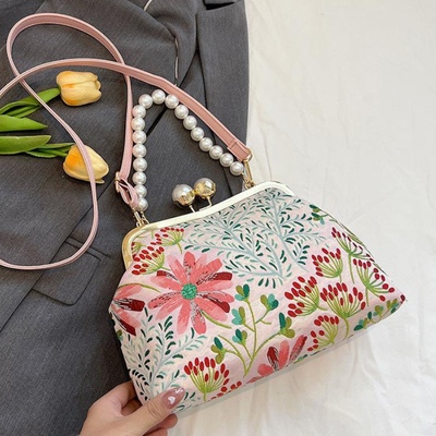Perlenblüte Clutch | Vintage Schultertasche