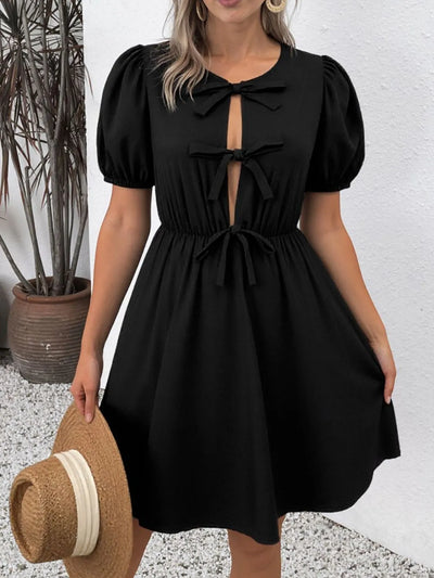Bloomie | Verspieltes Wickelkleid mit Puffärmeln – Süß, Lässig & Sommerlich