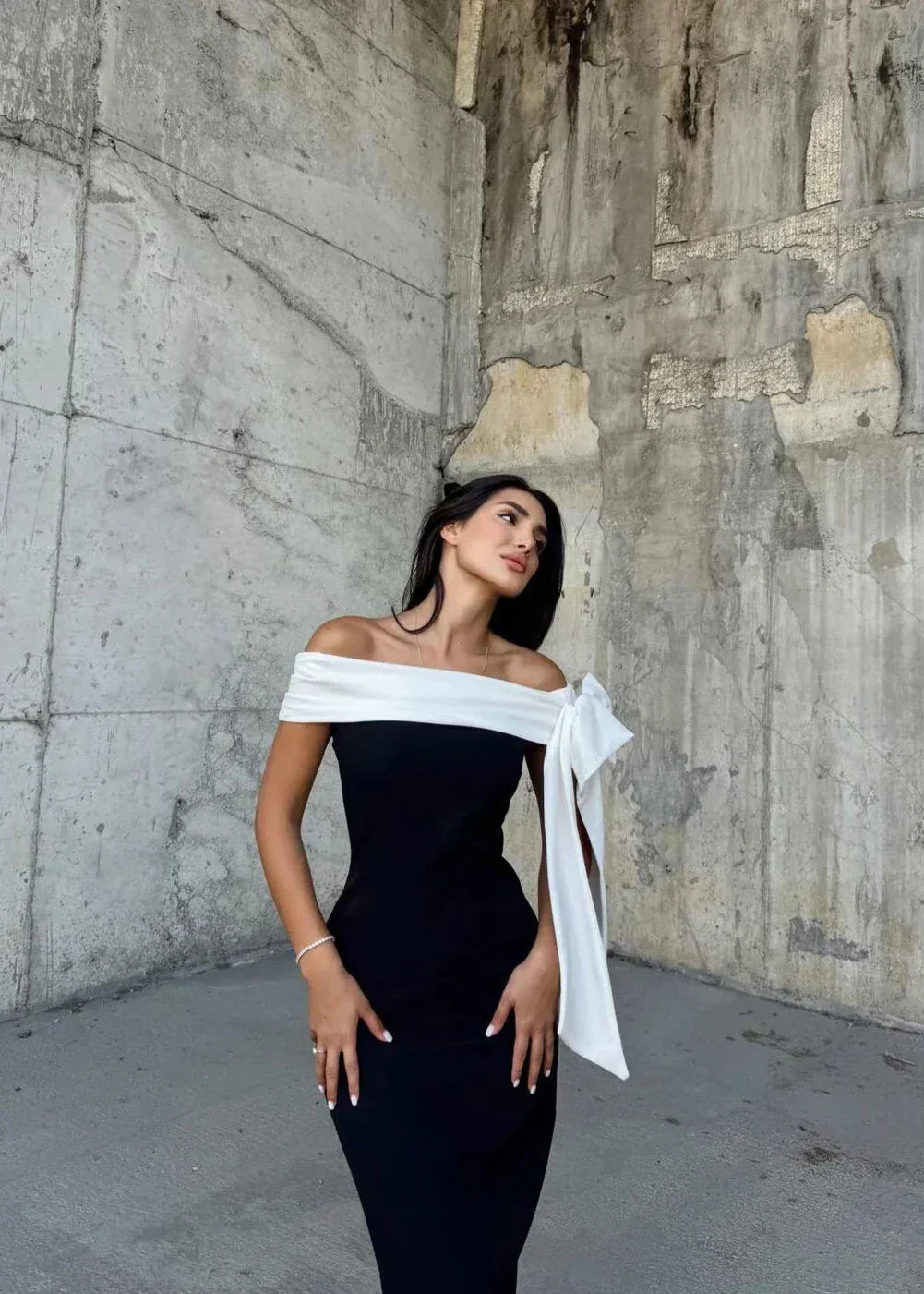 Colette | Off-Shoulder Midi Kleid