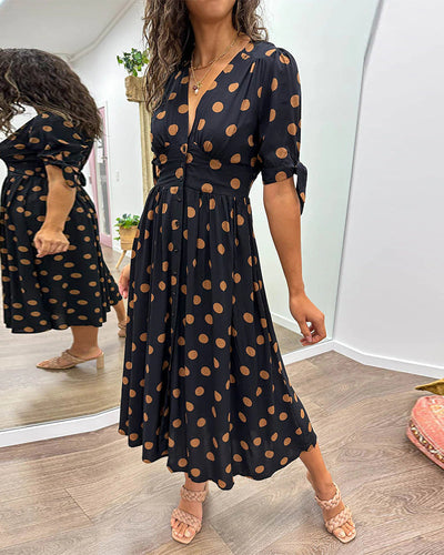 Mina™ | Kleid mit V-Ausschnitt und Punkten