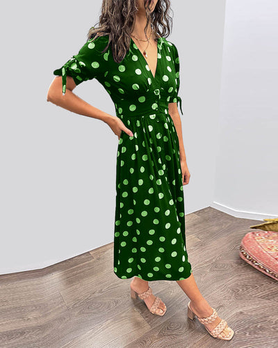 Mina™ | Kleid mit V-Ausschnitt und Punkten