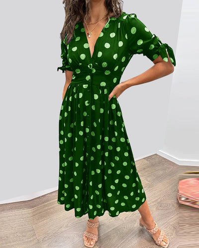 Mina™ | Kleid mit V-Ausschnitt und Punkten