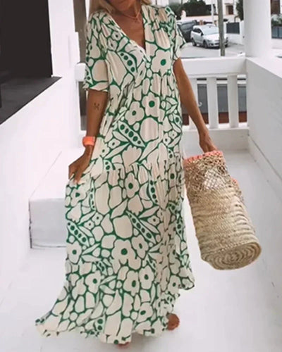 Weites Kleid mit V-Ausschnitt und Print