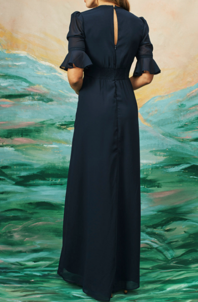 Elegantes Kleid mit Navy-Blumen