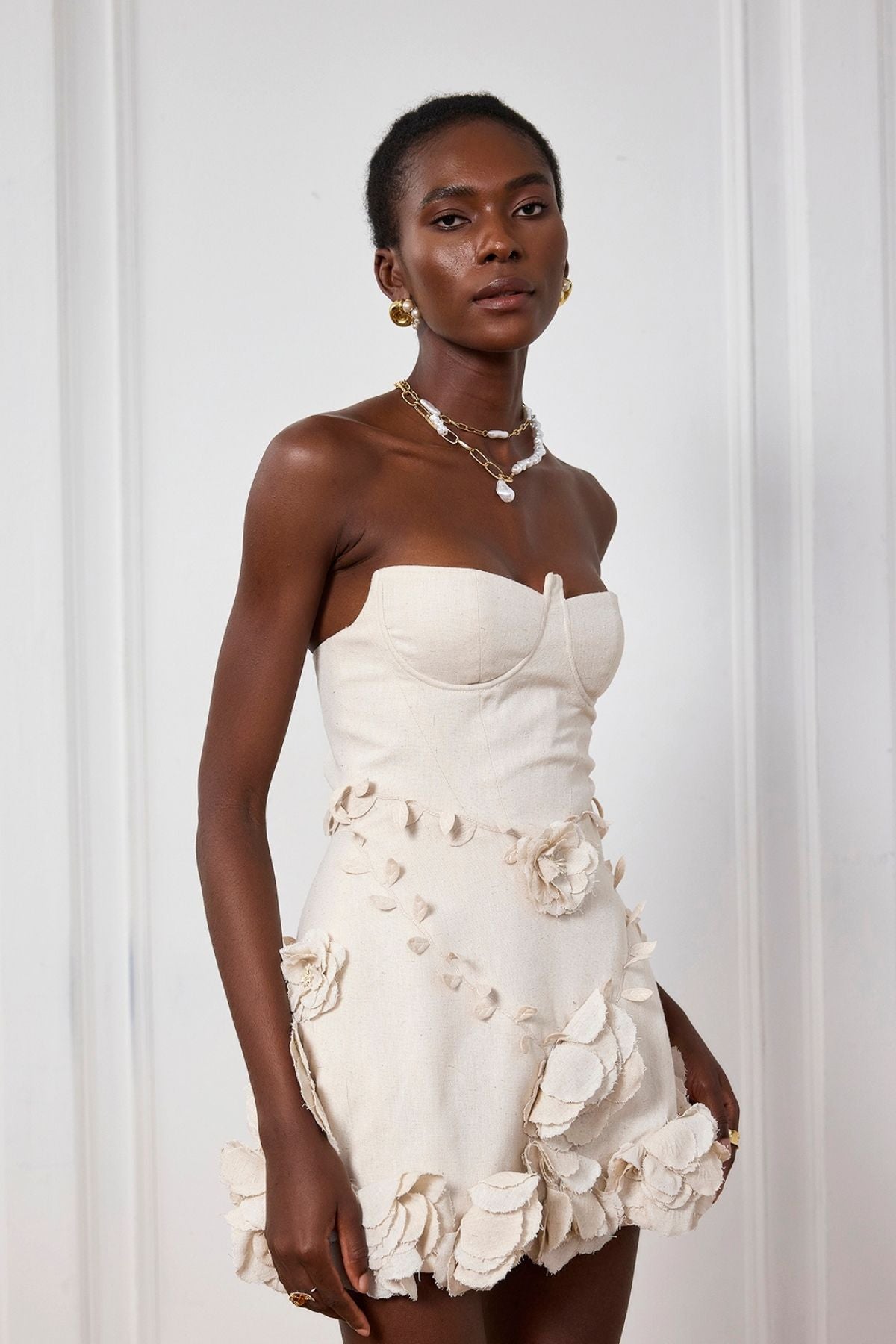 Eleanora | Strapless Blumen-Mini-Kleid