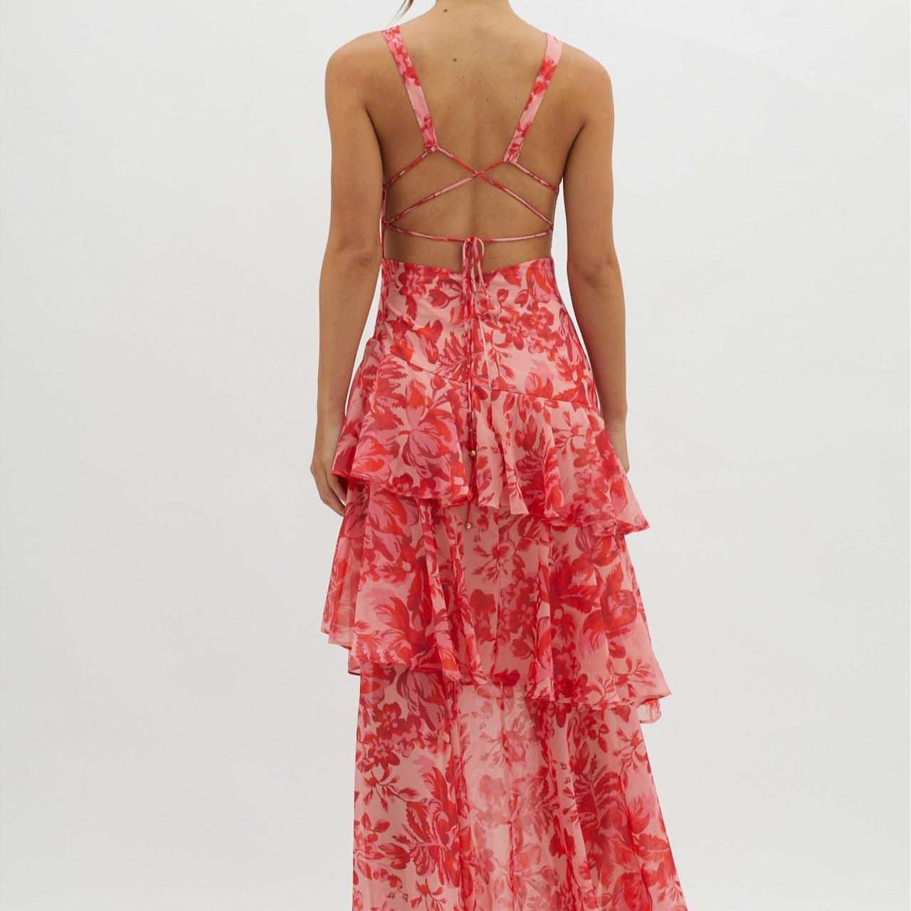 Florava | Geschichtetes Maxikleid mit Offenem Rücken & Blumenmuster