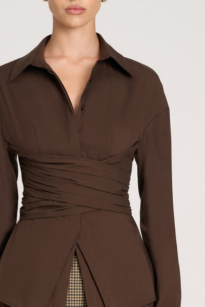 Jaeda | Schokoladenbraune Wickelbluse mit Taillenband