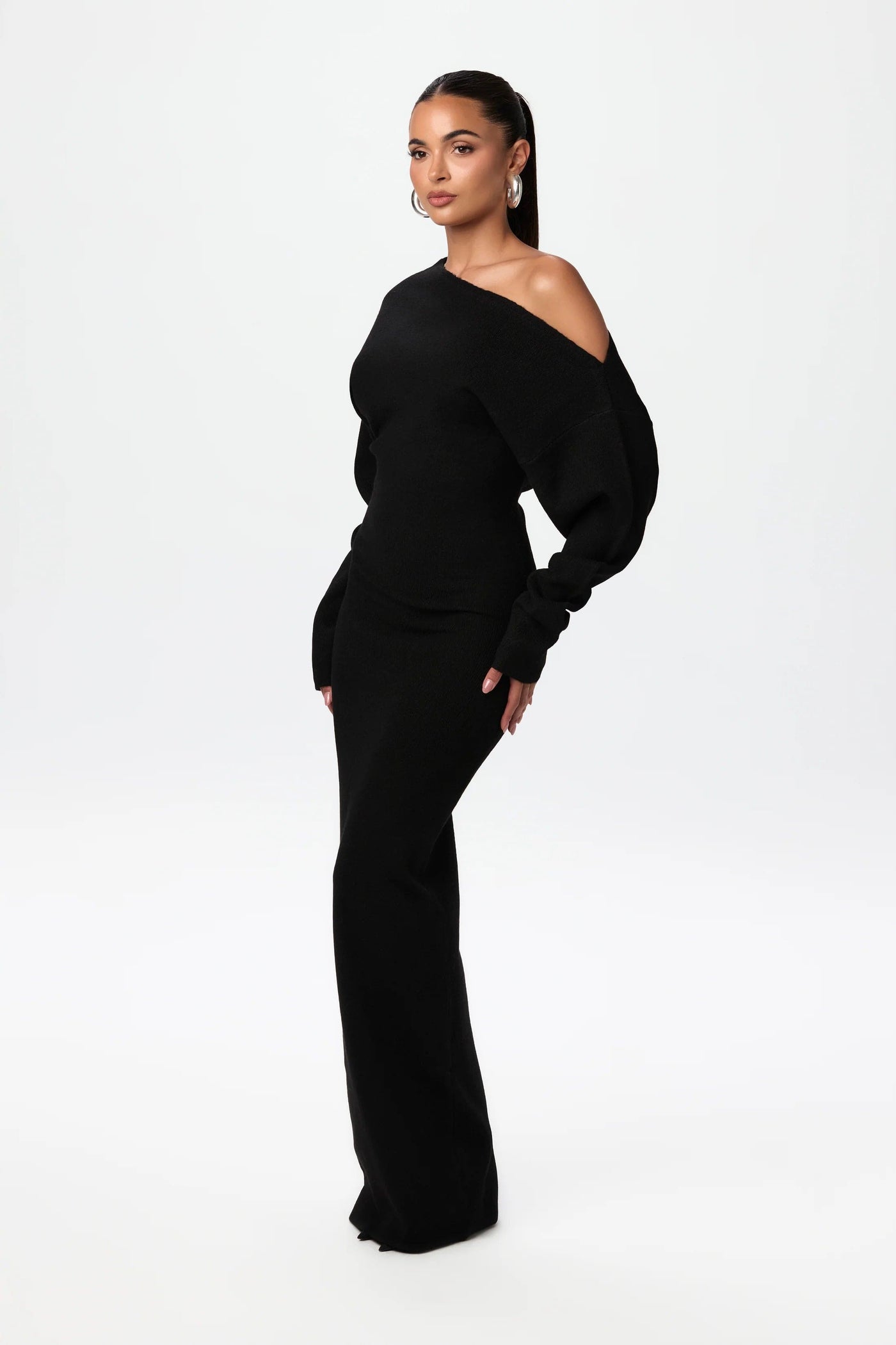 Serena Knit | Off-Shoulder Maxi Kleid