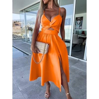 Delina | Cut-out Kleid mit sexy Schlitz & eleganter Form