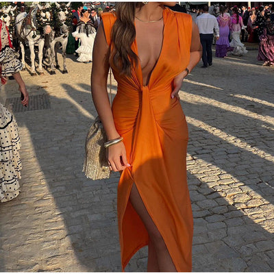 Isabella | Festkleid mit tiefem Ausschnitt