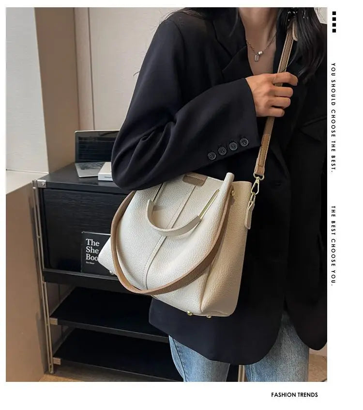 Viva Chic Tote | Schultertasche