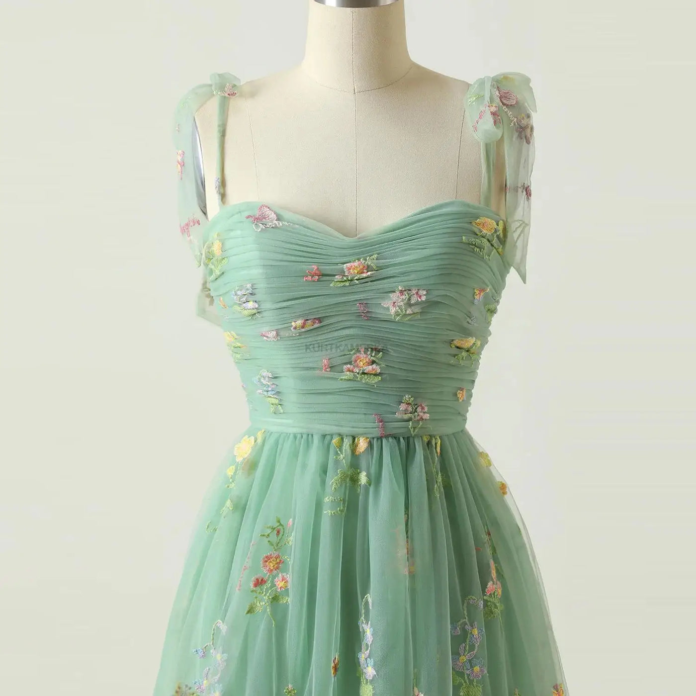 Faylinn | Besticktes Mesh-Kleid