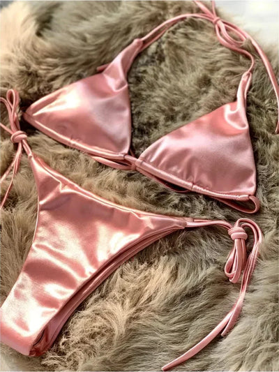 Zayla | Satinähnlicher Bikini mit Metallic-Glanz (1+1 GRATIS)