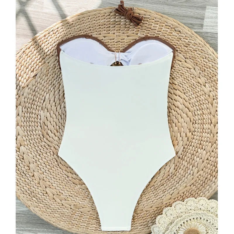 Fioretta | Cut-Out Einteiler mit Blumen-Details