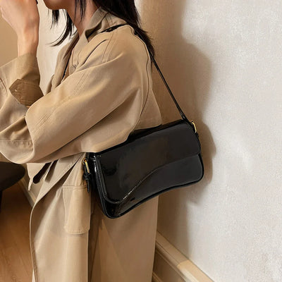 Scarlet Wave | Schultertasche