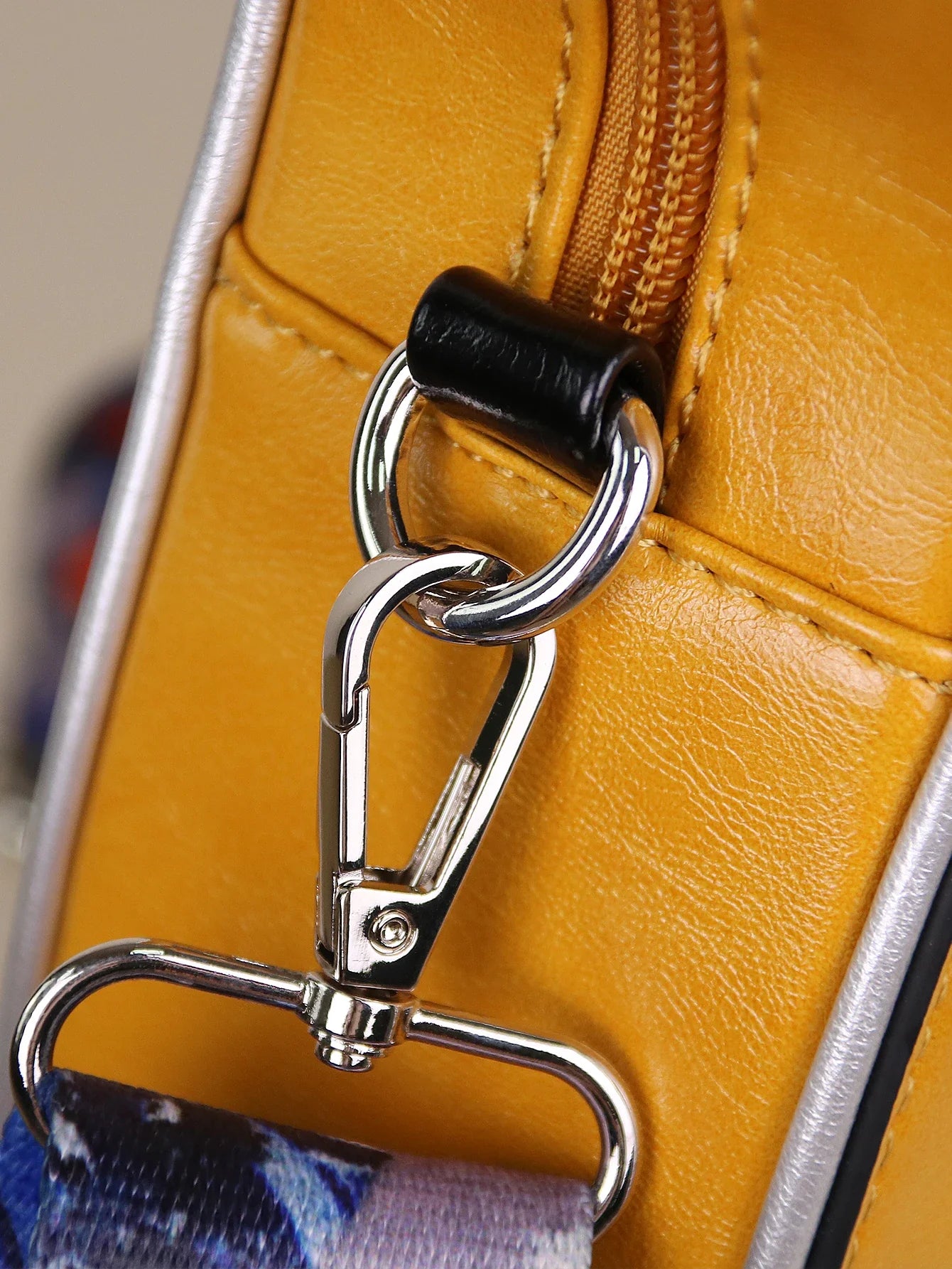RebelMuse | Crossbody Gitarrentasche