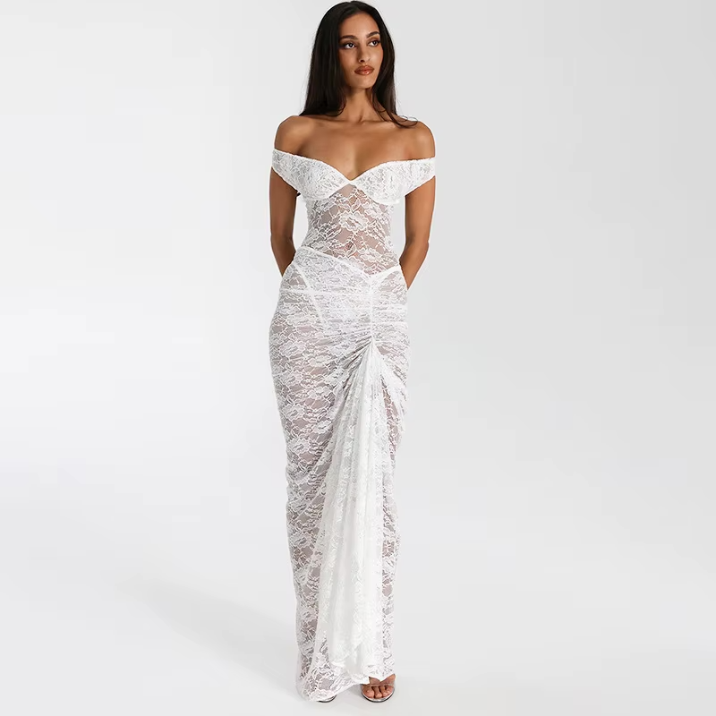Isolde Spitzenkleid | Off-Shoulder Maxikleid