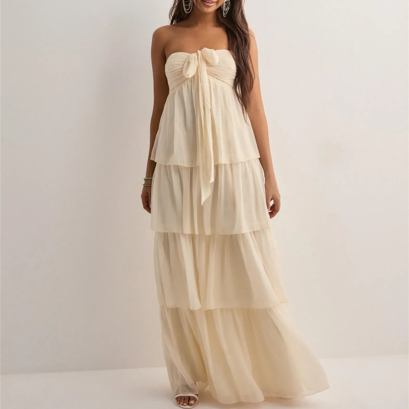 Solina | Strapless Sommerkleid mit Gestuftem Rock & Verstellbarem Band