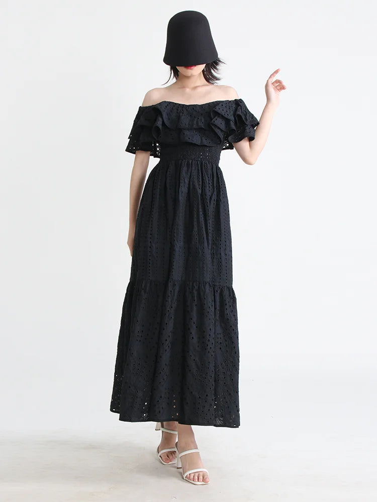 Soleia | Off-Shoulder Broderie Kleid