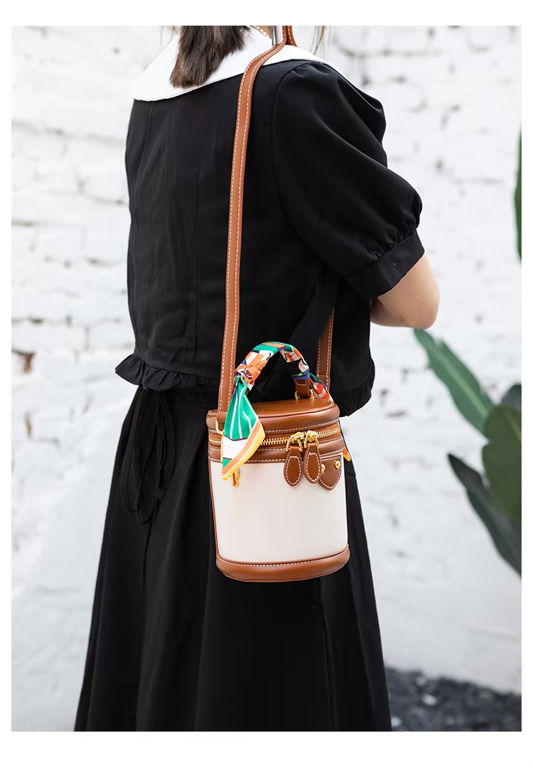 Lunetta | Bucket Bag