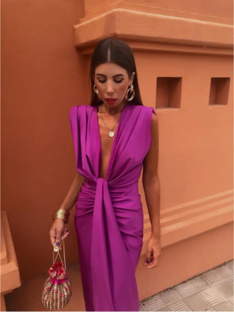 Isabella | Festkleid mit tiefem Ausschnitt
