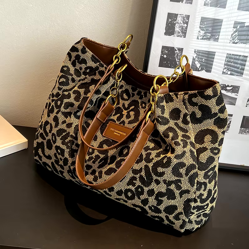 Leopard Luxe | Schultertasche