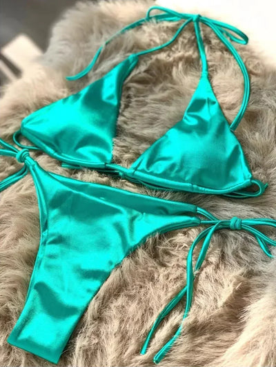 Zayla | Satinähnlicher Bikini mit Metallic-Glanz (1+1 GRATIS)