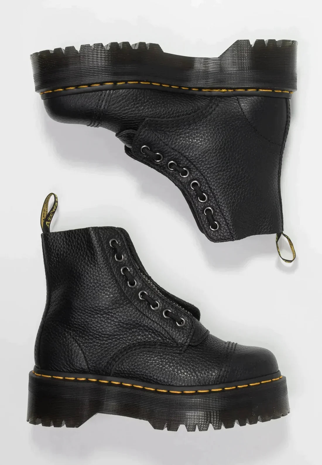 Rebel Stride | Stiefel