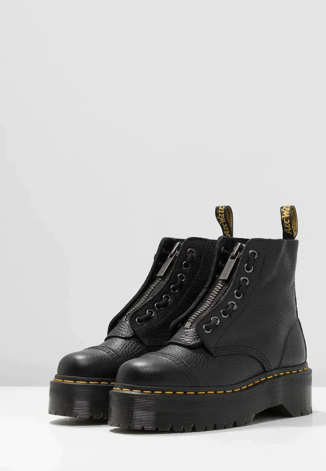 Rebel Stride | Stiefel