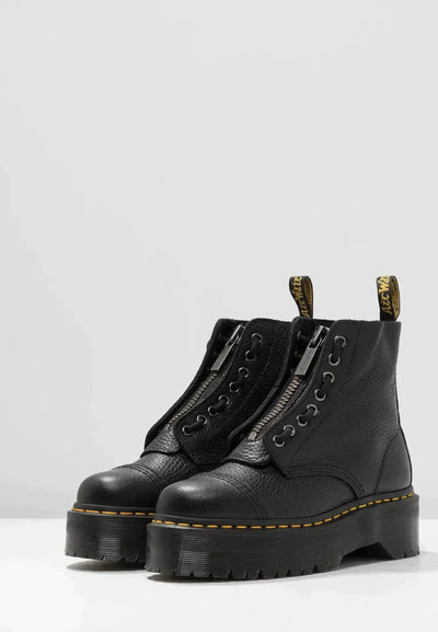 Rebel Stride | Stiefel