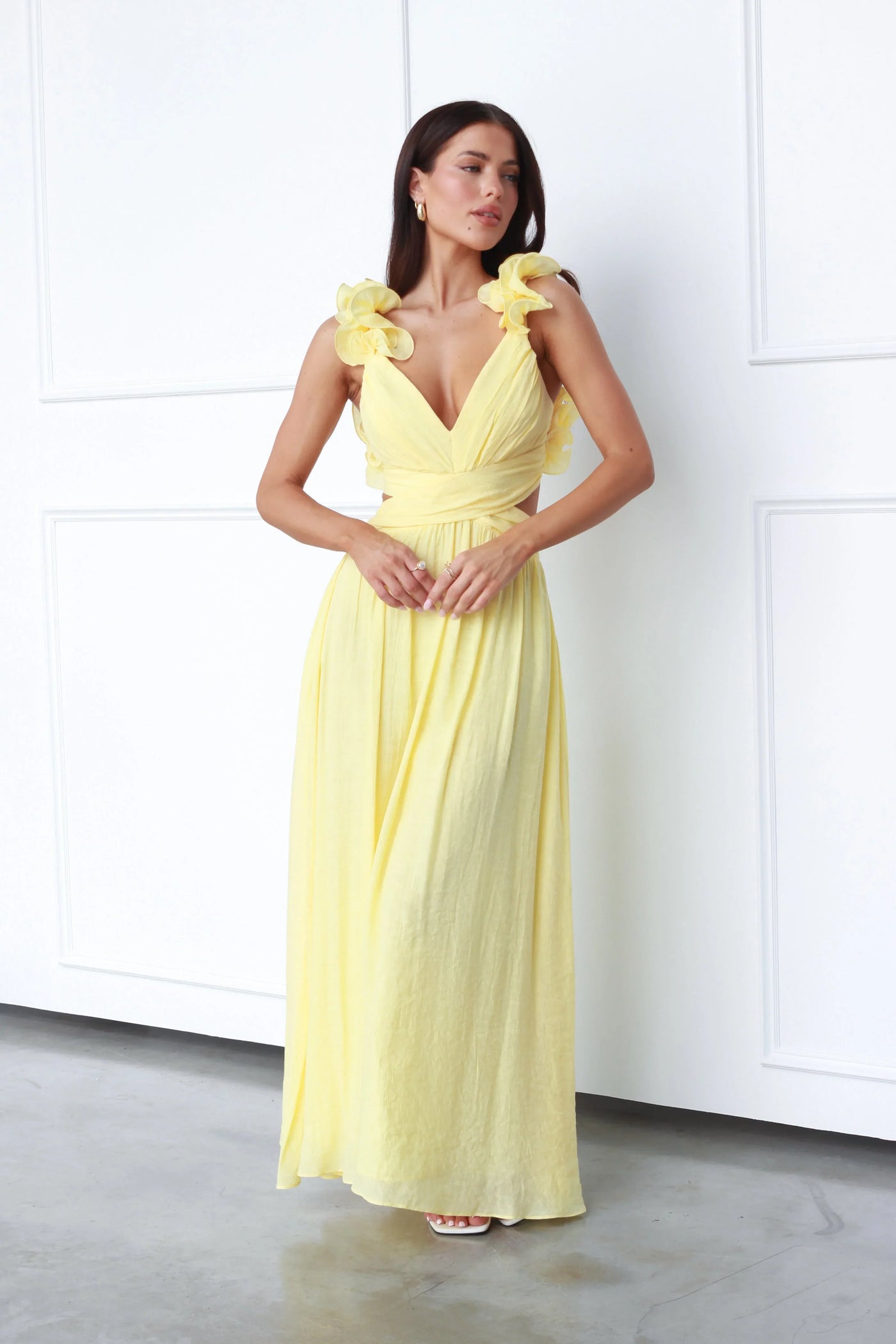 Marélie | Gele Maxi-Jurk mit Rüschen & Offenem Rückendetail