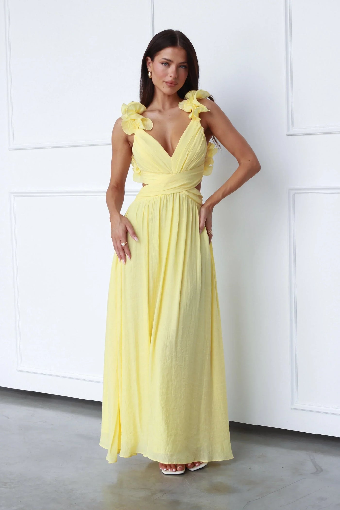 Marélie | Gele Maxi-Jurk mit Rüschen & Offenem Rückendetail