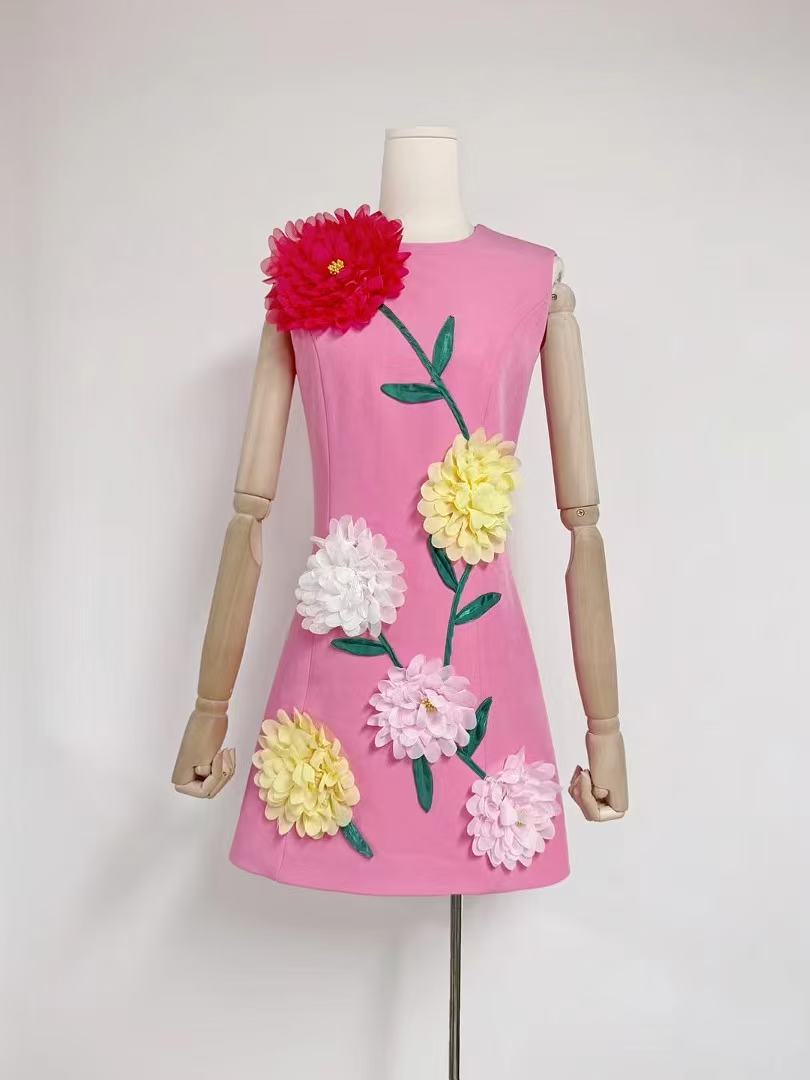 Floretta | Blumenkleid mit 3D-Effekt in Fröhlichen Farben