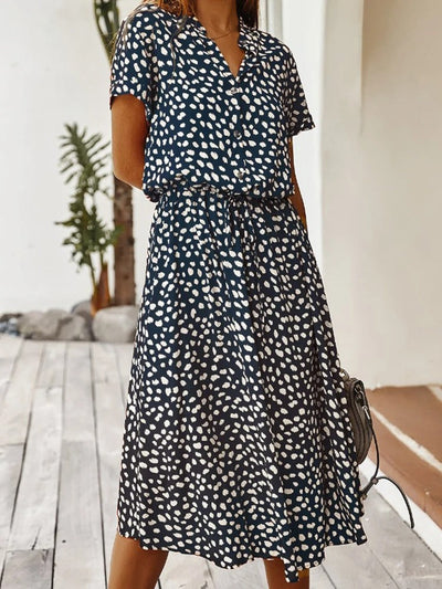 Zanelya | Midi Sommerkleid mit Abstracten Punkten & Knopfverschluss