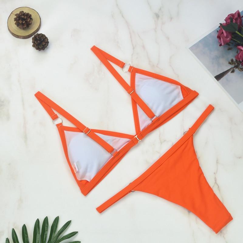 Rivela | Bikini mit Ringdetails & Dreieckigen Cups in Mehreren Farben