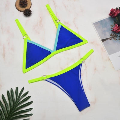 Rivela | Bikini mit Ringdetails & Dreieckigen Cups in Mehreren Farben