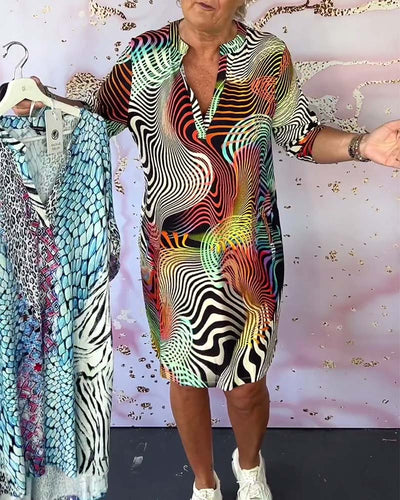 Ria™ | Buntes Kleid mit V-Ausschnitt