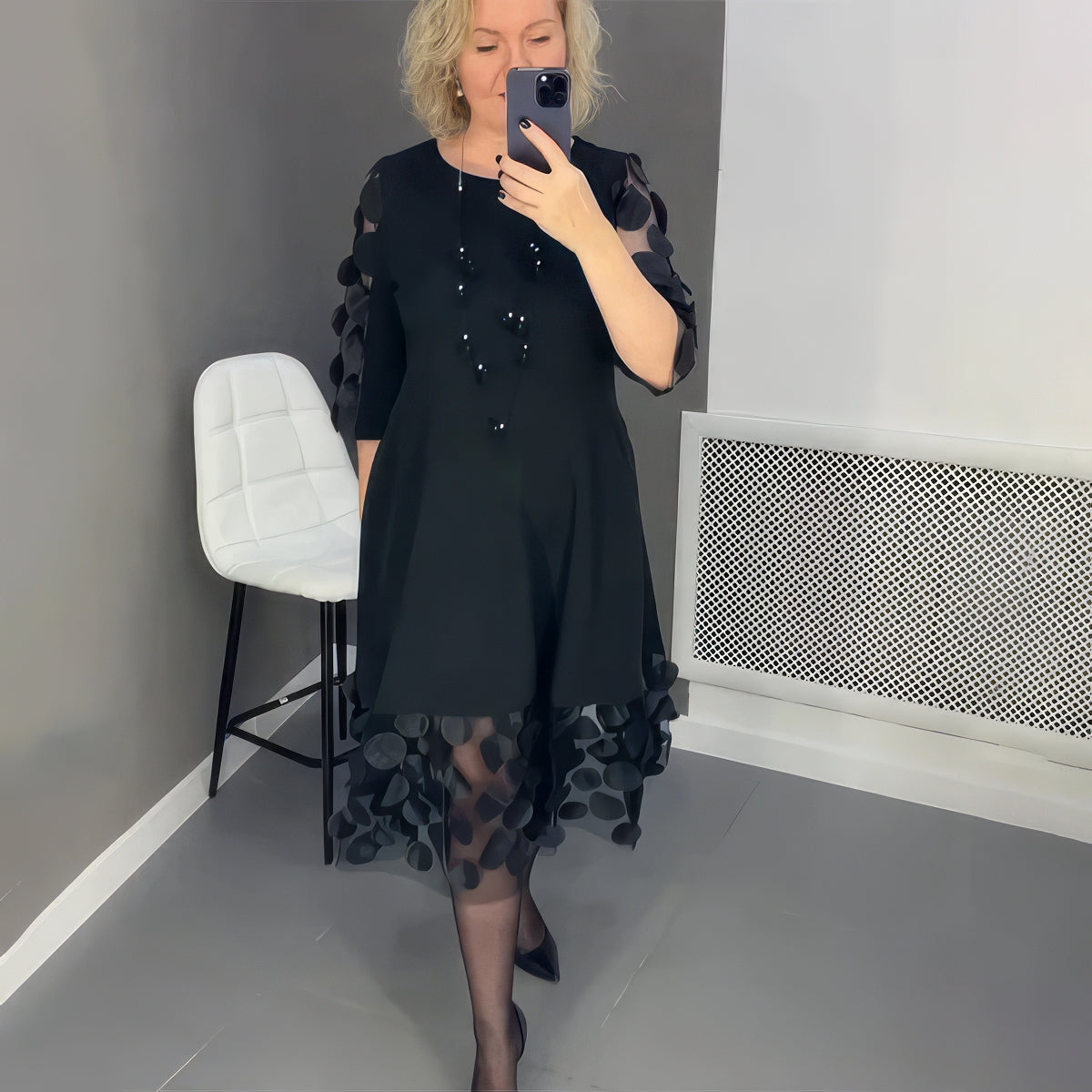 Oversize-Langkleid mit Dekoration