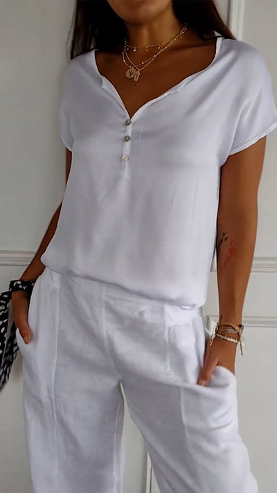 Marisa™ | T-Shirt mit V-Ausschnitt in lässiger Eleganz