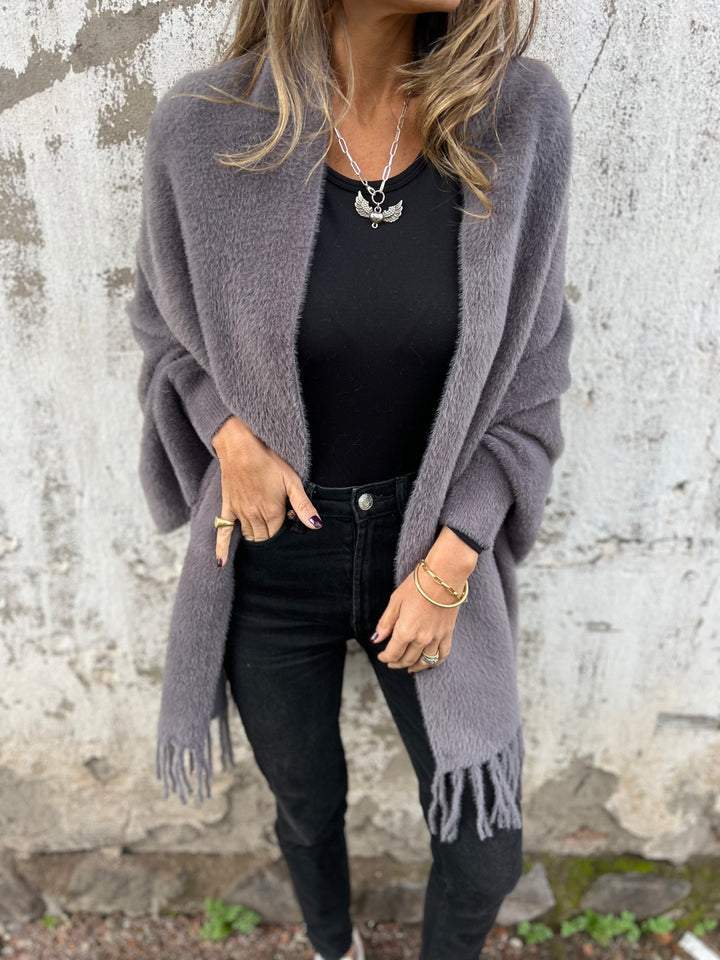 Annabella | Wintercardigan Bailey