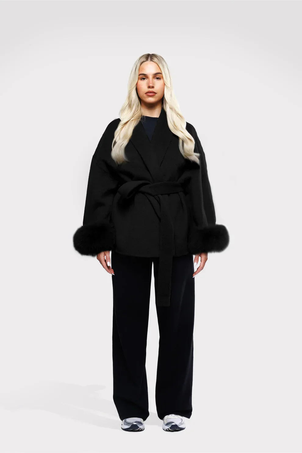 Lana Luxe Mantel – Winterjacke mit Kunstfell
