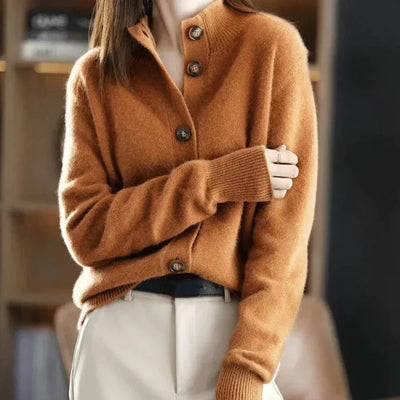 Aria | Bequemer Cardigan mit Knöpfen