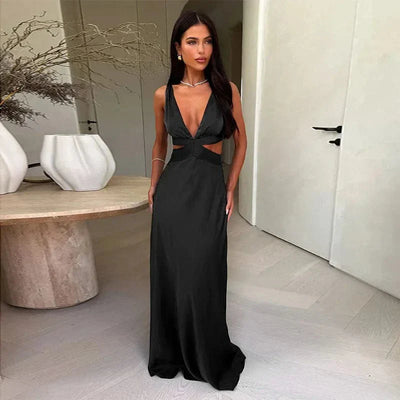 Aurevina | Satin Gala Kleid mit Cut-Out & Schleifenverschluss auf der Rückseite