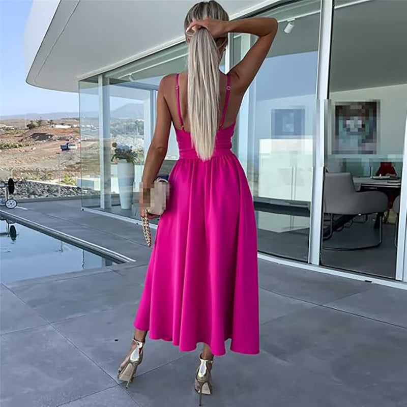 Delina | Cut-out Kleid mit sexy Schlitz & eleganter Form