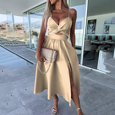 Delina | Cut-out Kleid mit sexy Schlitz & eleganter Form