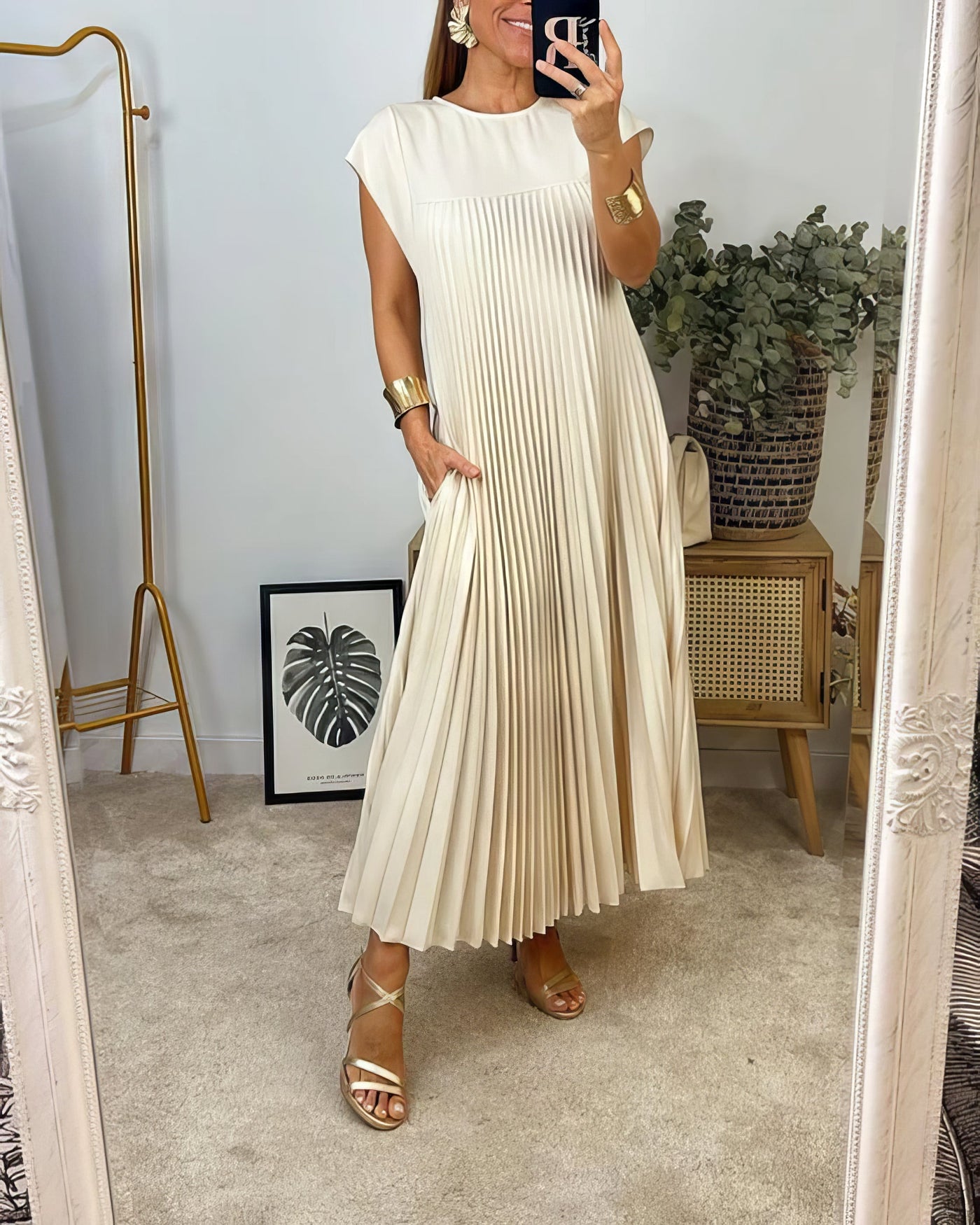 Einfaches Plissiertes Kleid ohne Ärmel