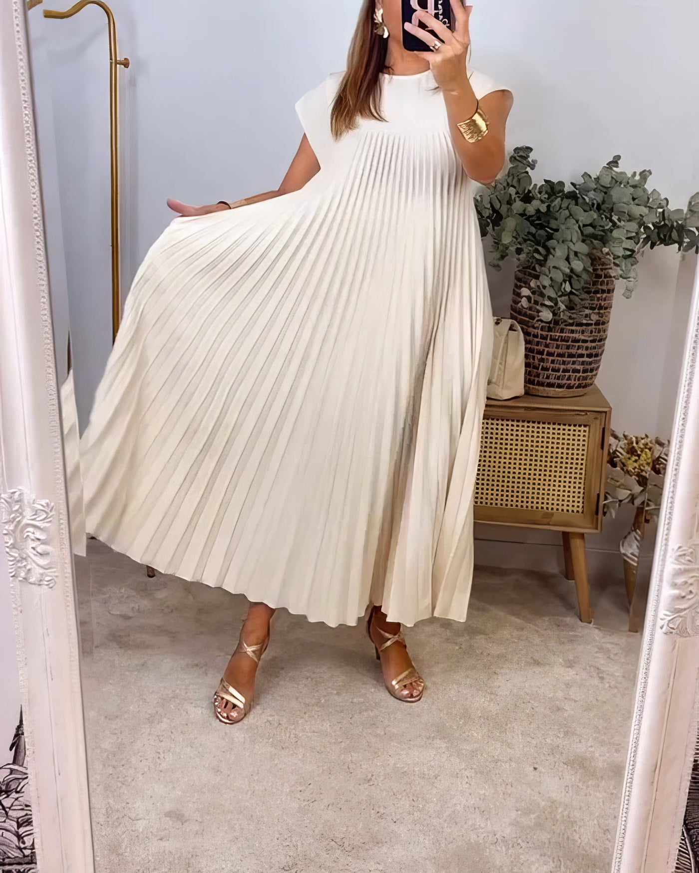 Einfaches Plissiertes Kleid ohne Ärmel
