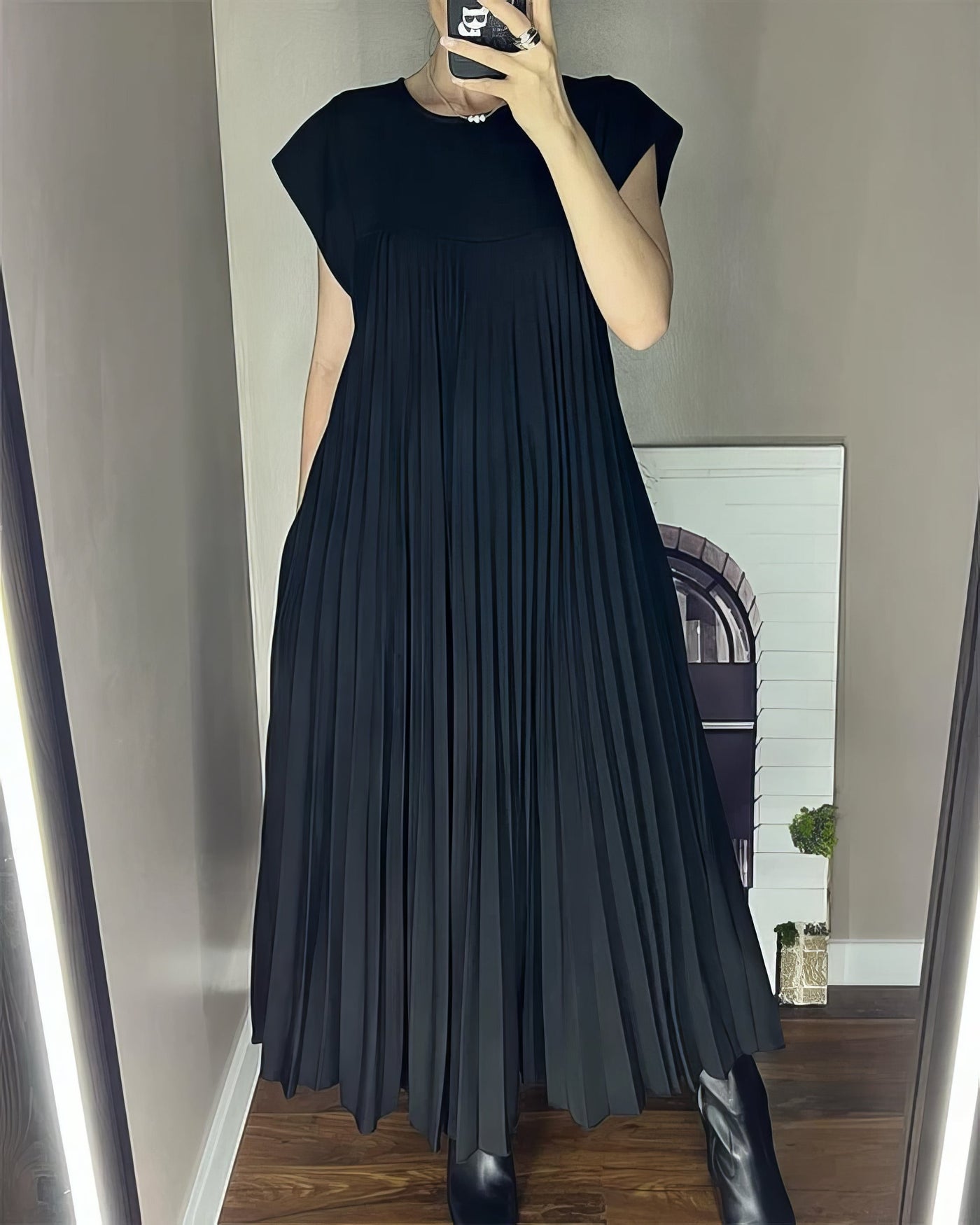 Einfaches Plissiertes Kleid ohne Ärmel